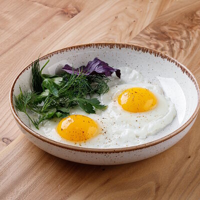 Глазунья из 2х яиц в ПуриПури по цене 150 ₽