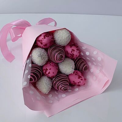 Букет из клубники в шоколаде классика в Любовь есть по цене 3000 ₽