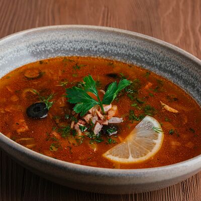 Солянка с копченостями в БлиновЪ по цене 186