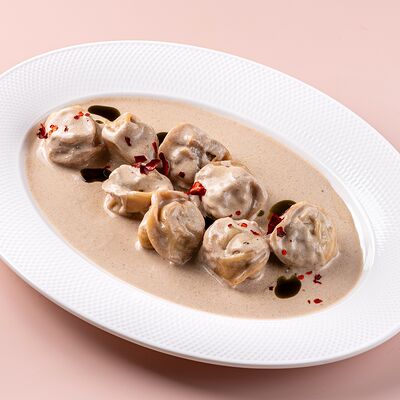 Пельмени из баранины в перечно-сливочном соусе в Avgust13 по цене 950 ₽