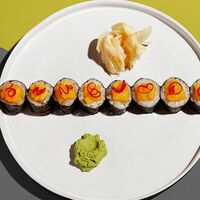 Гребешок и манго в Tiger Sushi