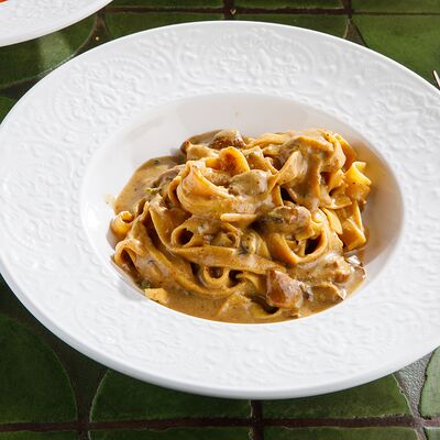 Тальятелле с грибами и трюфельным соусом в Пряности & Радости на Васильевском по цене 750