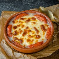 Сулугуни с томатами на кеци в Ori