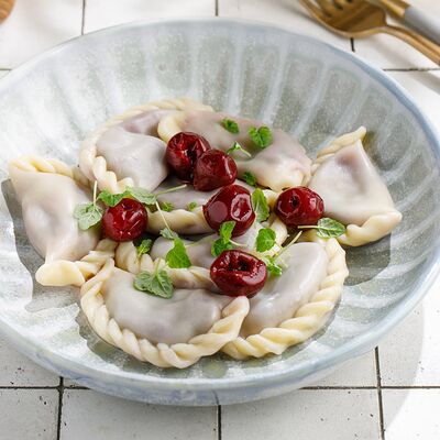 Вареники с вишней в Баклажан в ТЦ 