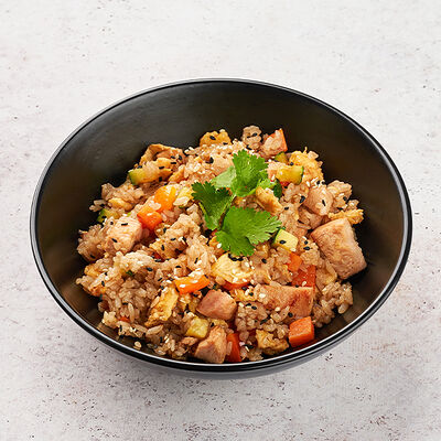 Японский плов с овощами в Рокнроллы по цене 470 ₽