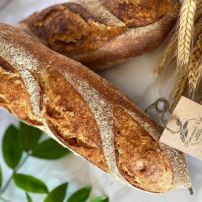 Багет цельнозерновойв De Paris БИСТРО по цене 290 ₽