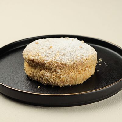 Пирожное Сметанник в Ля Галетт по цене 110 ₽