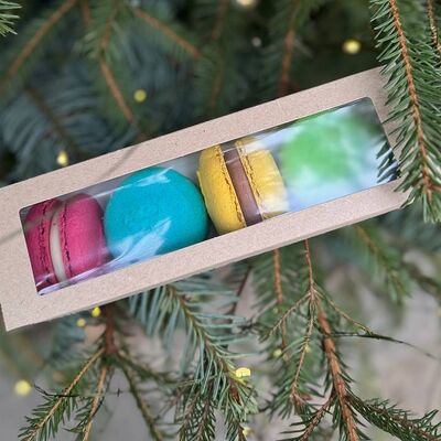 Набор макарон 4 штукив Просто Азия x Десертория по цене 680 ₽