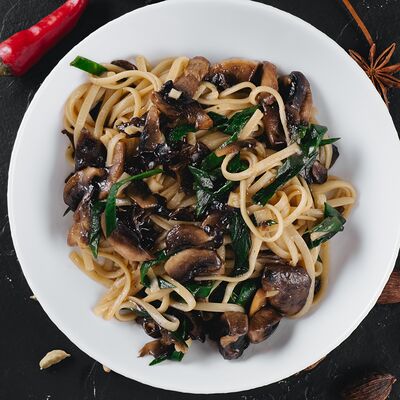 Лапша с грибами в Вьетнамка по цене 525 ₽