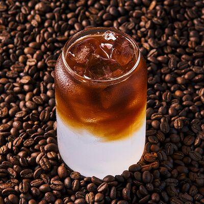 Эспрессо тоник в Мишка кофе по цене 340 ₽