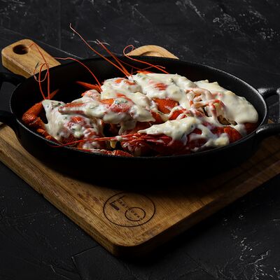 Сковородка раков в сливочном соусе в LOMONOSOV RAKOVARNYA по цене 3840 ₽