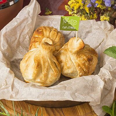 Хинкали с грузинскими сырами, свежим тархуном и мятой 3шт в Мушмула по цене 279