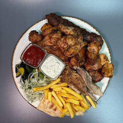 Мясная тарелка в Парнас по цене 3400 ₽