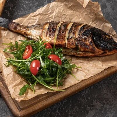 Дорадо с салатом из рукколы в Пламя и Вино по цене 1990 ₽
