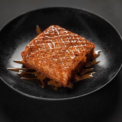 Медовик в Mesto Sushi & Grill по цене 450