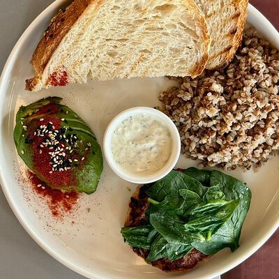 Около ПП в Camon Cafe по цене 660 ₽