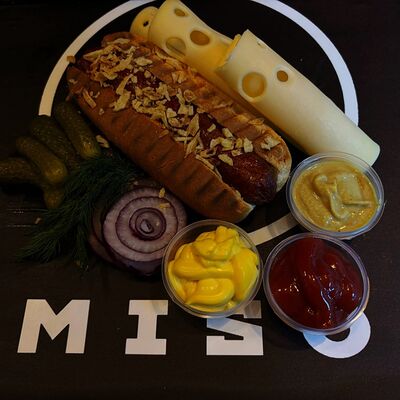 Сырный хот-дог Miso в Шаурма Miso по цене 520 ₽