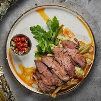 Салат с ростбифом в Гриль бар BQ