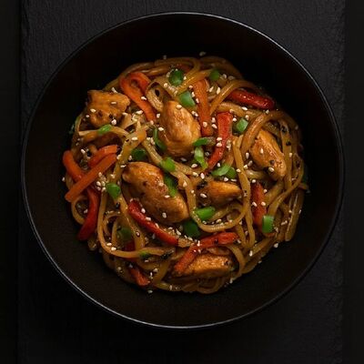 Удон с курицей в Rollik по цене 429 ₽