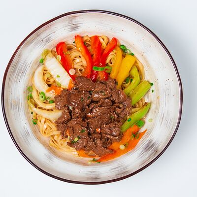Удон с говядиной в Thaifood bubble tea по цене 490 ₽