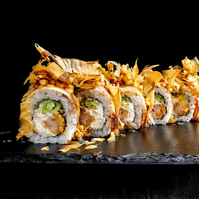 Ролл Угорь с грушевым чатни в Tsunami Sushi & Cocktails по цене 1390 ₽
