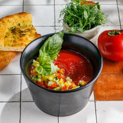 Гаспачо с овощной сальсой в ЛарисуВаннуХочу по цене 490