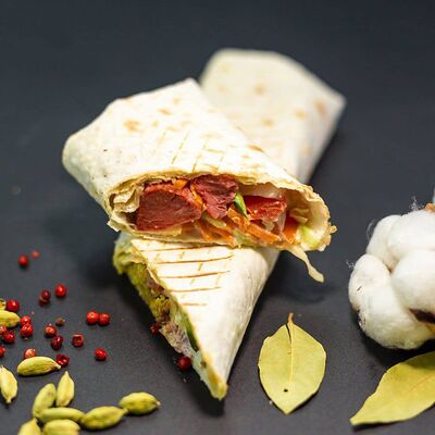 Хот-дог в лаваше в Джудос joudos шаверма 12 по цене 420 ₽