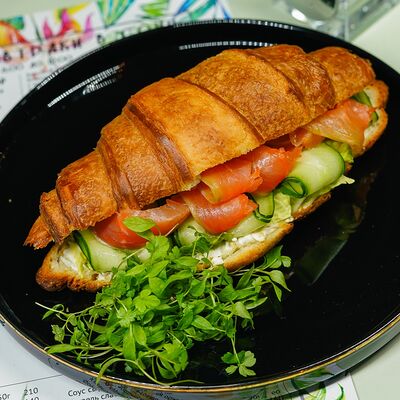 Круассан с форелью в Рановский Рест по цене 740 ₽