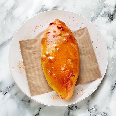 Пирожок с картофельным пюрев Кафе 24 по цене 100 ₽