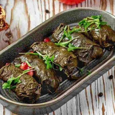 Долма в Тут харчо по цене 744 ₽