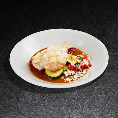 Куриная грудка с овощами в Frank by Баста по цене 740 ₽