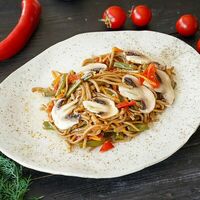 Вок с грибами и гречневой лапшой в PizzArt