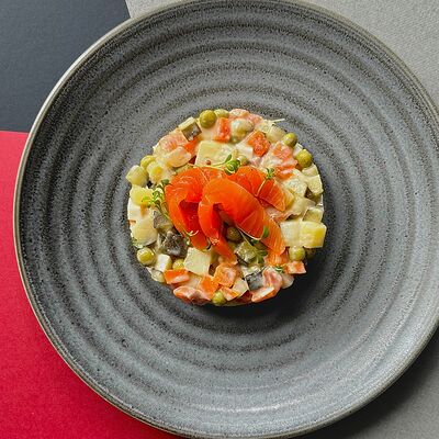 Оливье с семгой в MARSALA по цене 460 ₽