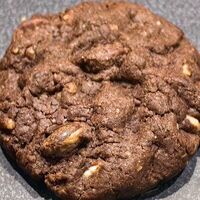 Печенье шоколадное с фундуком, молочным и белым шоколадом в Бодрая сова