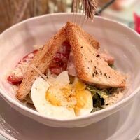 А-ля Цезарь с курицей в Молоко