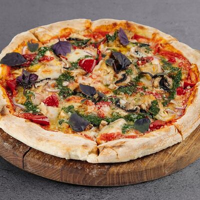 Пицца Цезарь с цыпленком в В угли по цене 710 ₽