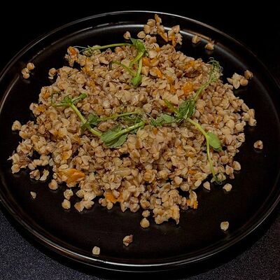 Каша гречневая с овощами в Кухня без границ по цене 88 ₽