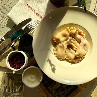 Классические вареники с вишней в Болконский по цене 432 ₽