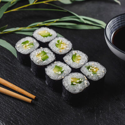 Ролл с авокадо в Maki Family по цене 99