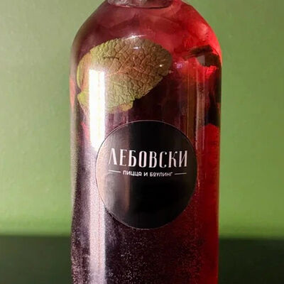 Лимонад Смородина-яблоко в Лебовски Пицца и Боулинг по цене 570 ₽