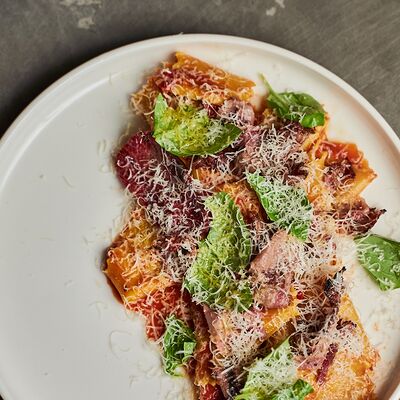 Паппарделле аррабиата с говяжьими пастрами в Полтора тигра по цене 820