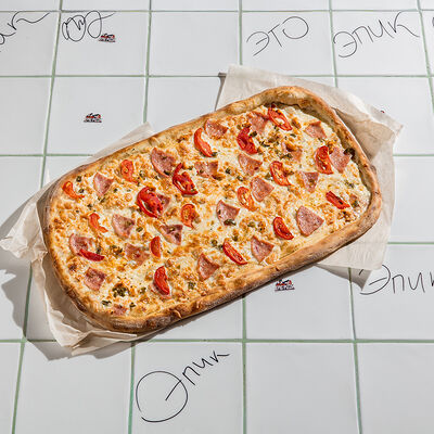 Острая курица полметра в Epic Pizza по цене 1584 ₽