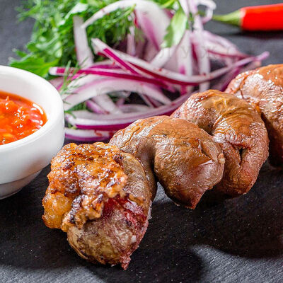 Шашлык из бараньих почек в Сахара по цене 1120 ₽