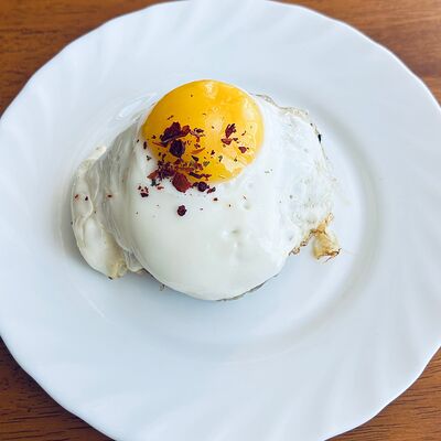 Бифштекс с яйцом в Еда как Дома по цене 360 ₽