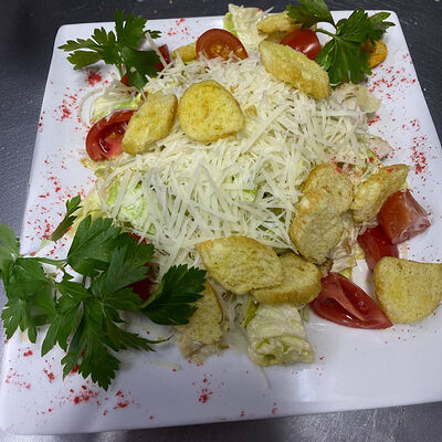 Цезарь с курицей в Эребуни по цене 450 ₽