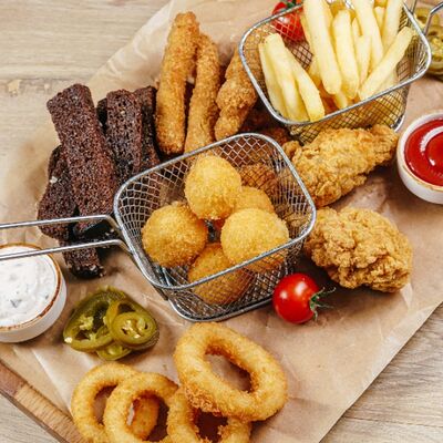 Сет закусок Пивное плато в СтругановЪ по цене 1545 ₽