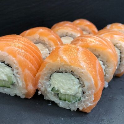 Филадельфия в Avocado sushi-bar по цене 740 ₽