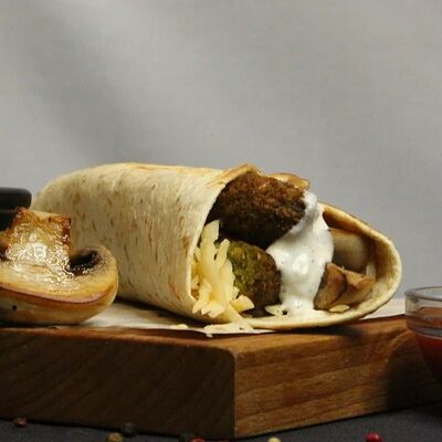 Фалафель Сырный с грибами стандартный в 28 Отдел Шавермы по цене 431 ₽