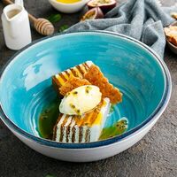 Медовик постный с соусом маракуйя в Баклажан в ТЦ 