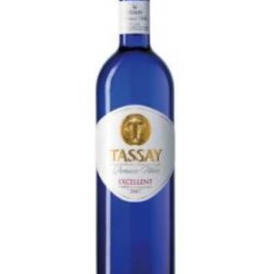 Минеральная вода Tassay без газа в Everest Sochi по цене 900 ₽